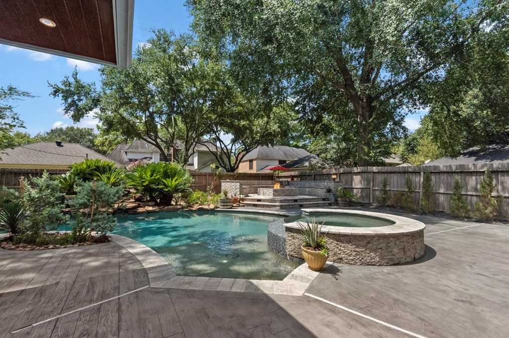 17711 Dove Tree Ln, Spring TX exterior