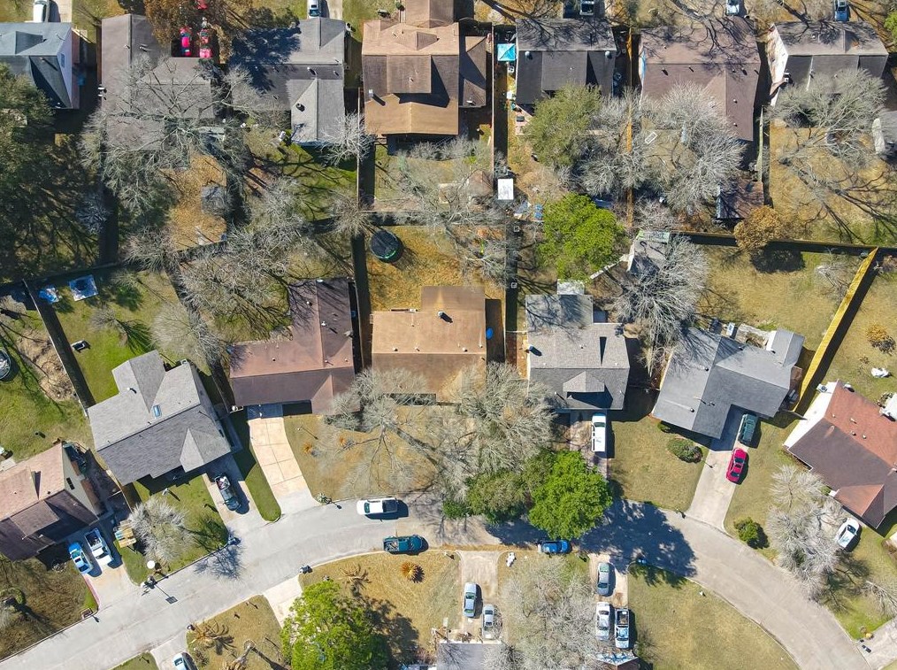 13123 Winding Wood Dr, Houston TX  77038-1742 exterior