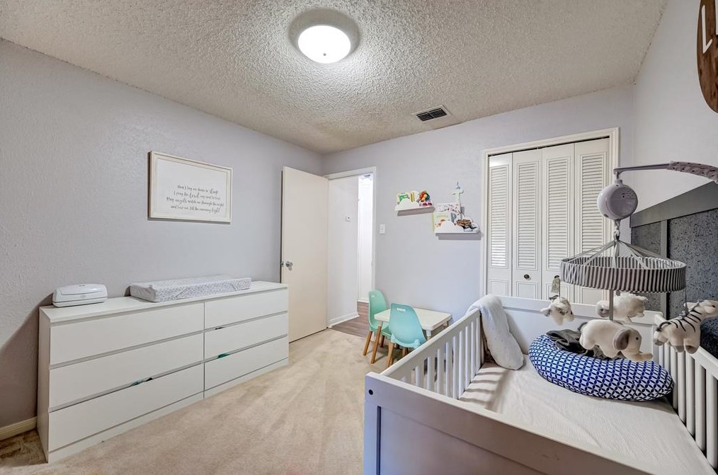 13123 Winding Wood Dr, Houston TX  77038-1742 exterior