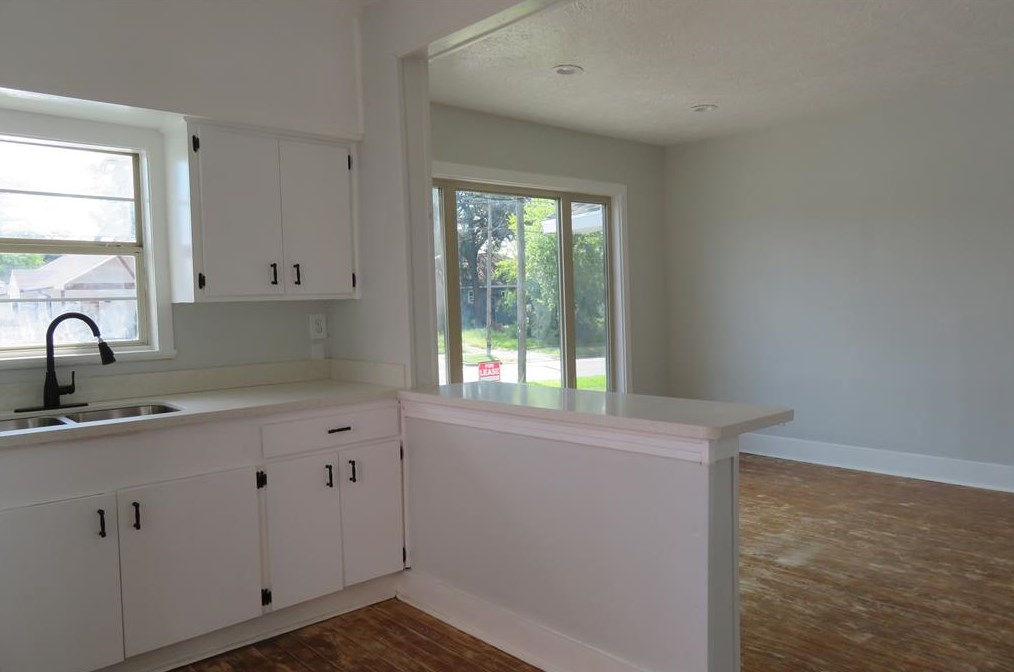 706 Dumble St, Houston TX  77023-1316 exterior
