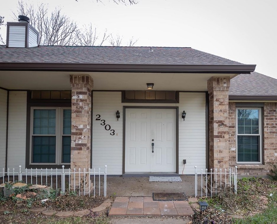 2303 Anthony Ln, Pearland, TX 77581