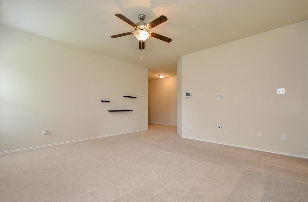 13807 Beckledge Ln, Houston, TX 77047-6225