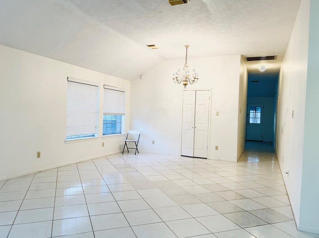 7706 Quintero Dr, Houston, TX 77083