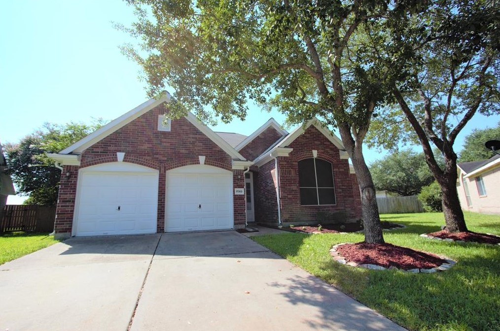 17303 Kenton Crossing Ln, Richmond, TX 77407