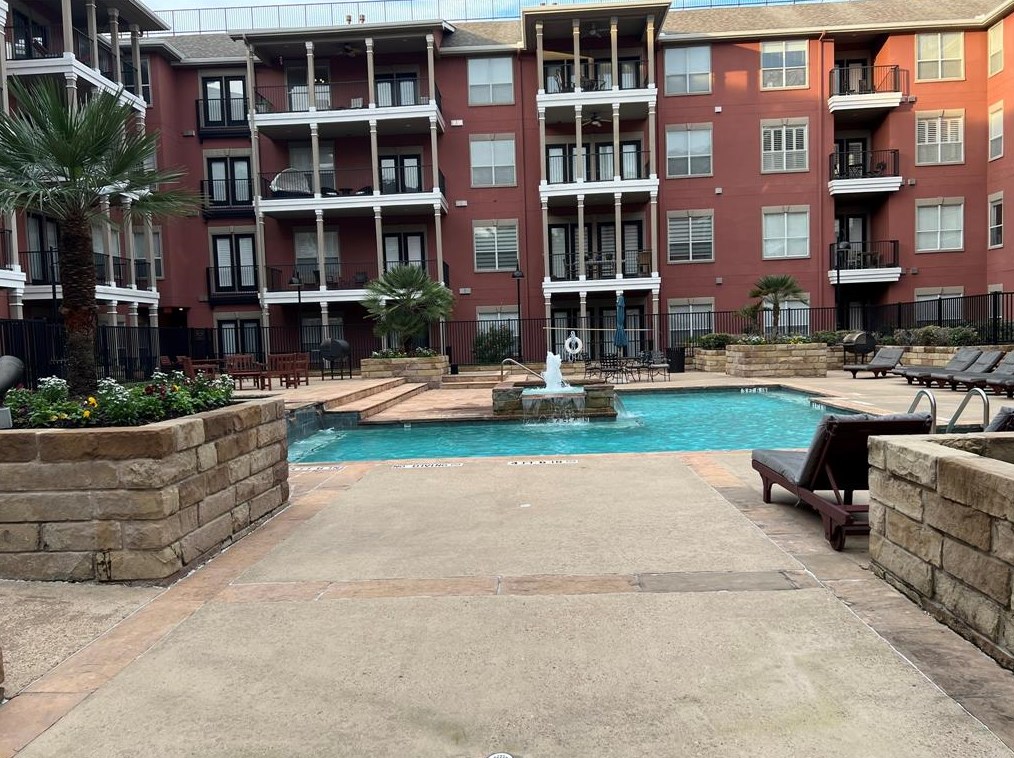 2400 Mccue Rd #302, Houston, TX 77056