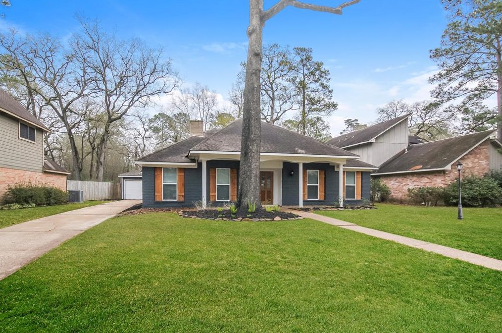 1843 Willow Point Dr, Humble, TX 77339