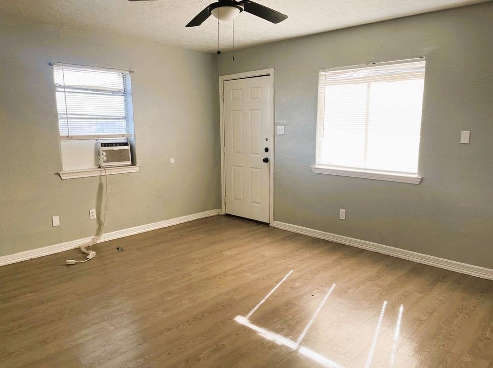 8814 Manus St #10, Houston, TX 77093