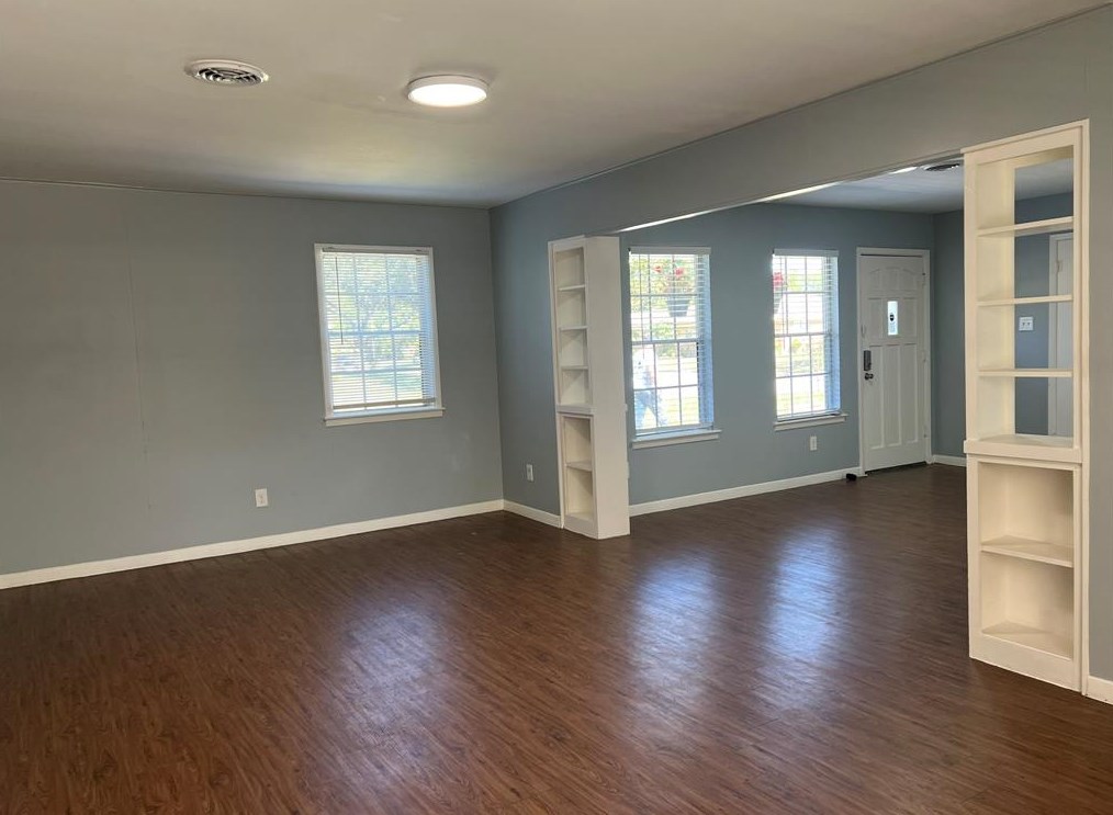 11202 Waxwing St, Houston, TX 77035