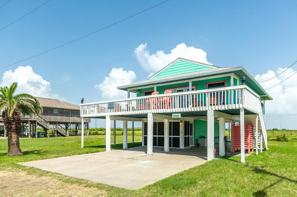 13108 John Reynolds Rd, Galveston, TX 77554-9717