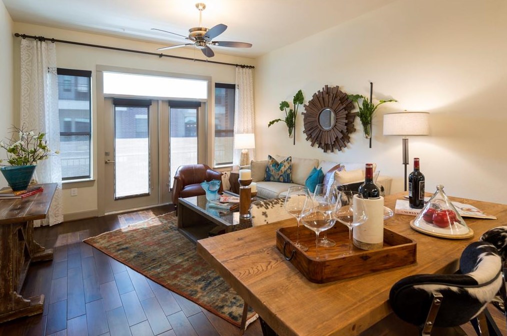 5151 N Hidalgo St #538, Houston, TX 77056