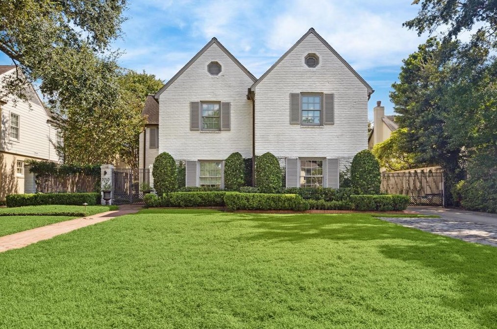 3713 Del Monte Dr, Houston, TX 77019-3017