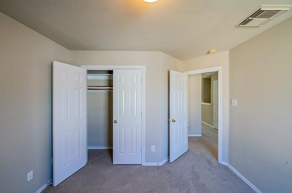 14334 Mooreview Ln, Houston TX  77014-1484 exterior
