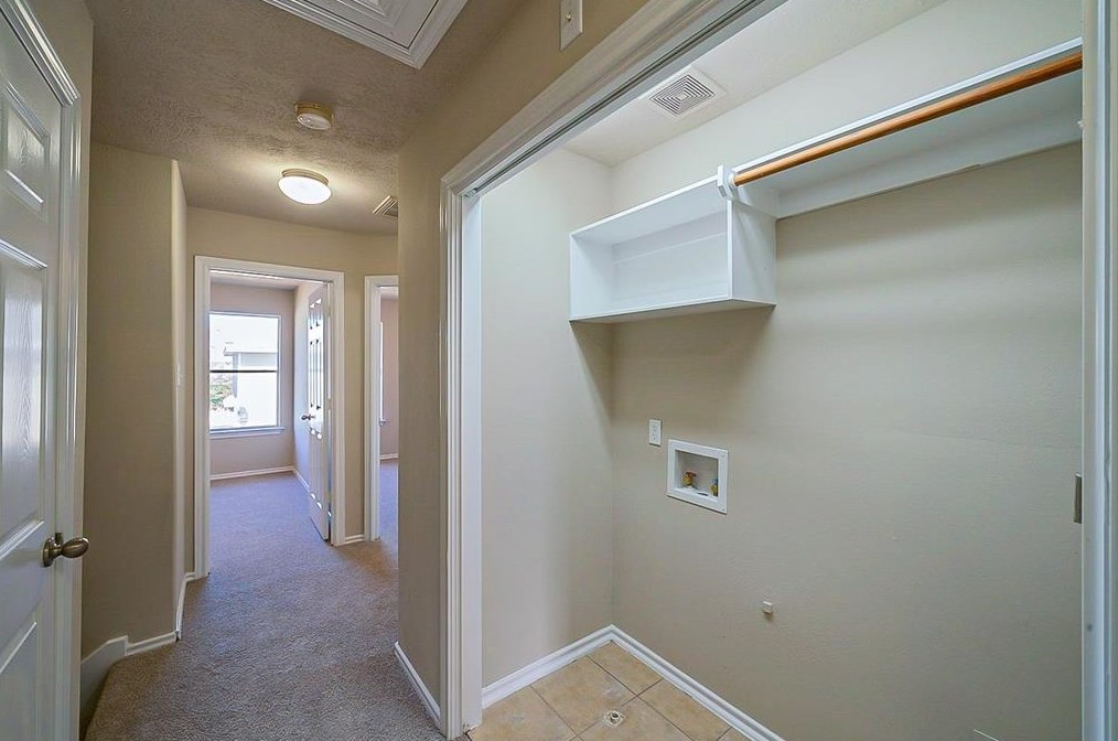 14334 Mooreview Ln, Houston TX  77014-1484 exterior