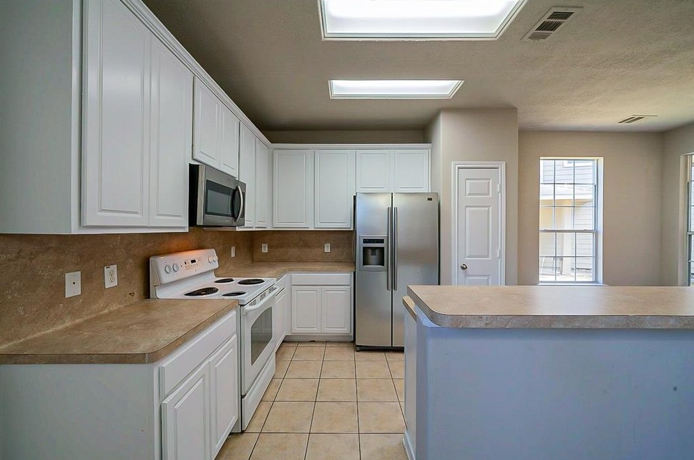 14334 Mooreview Ln, Houston TX  77014-1484 exterior