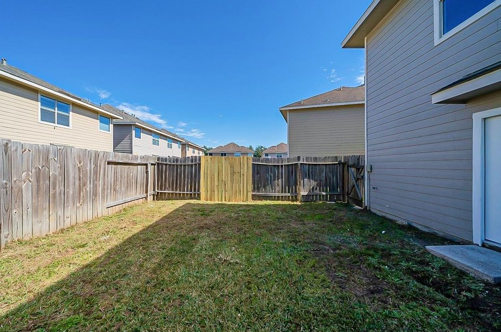 14334 Mooreview Ln, Houston TX  77014-1484 exterior