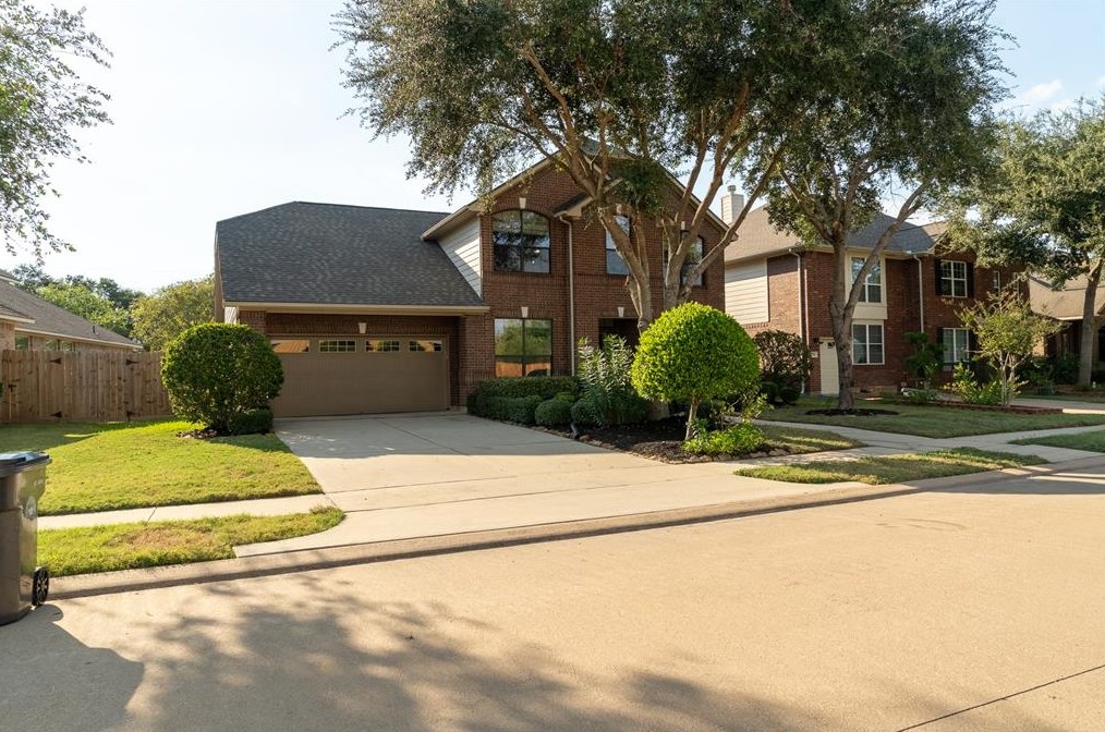 714 Coggins Point Way, Sugar Land, TX 77479