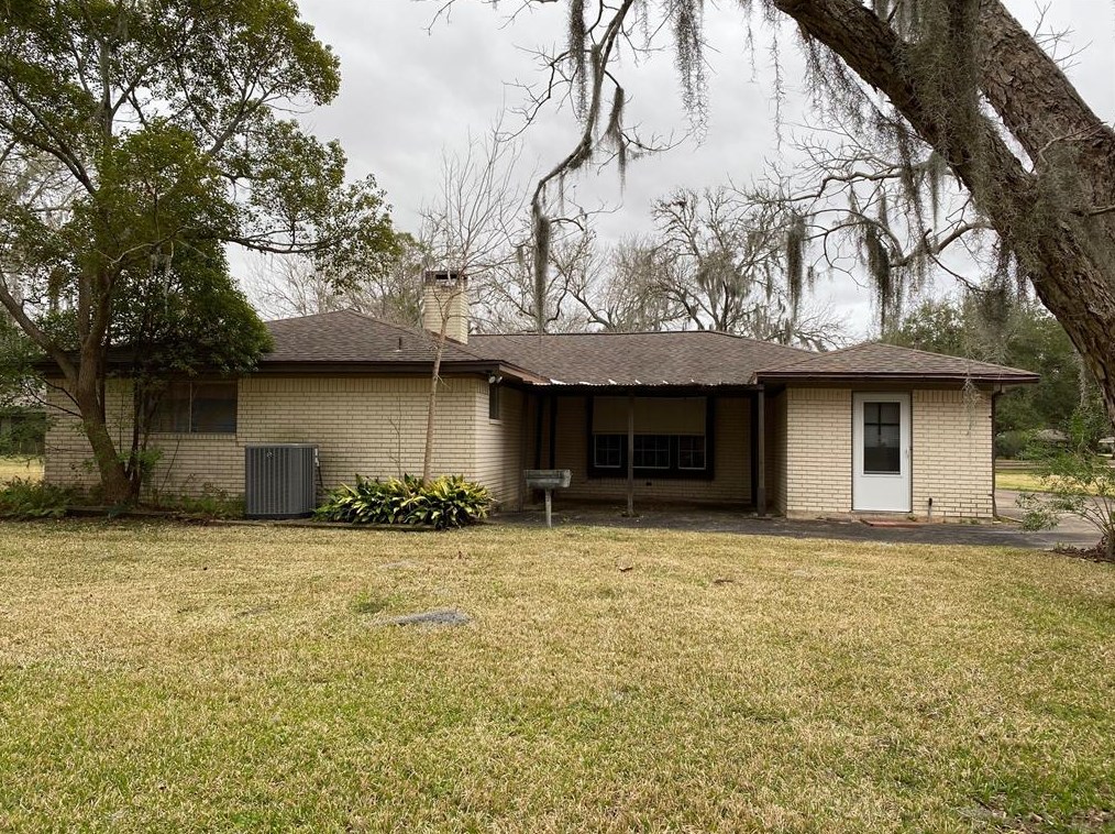 122 Clover St, Richwood, TX 77566-4606