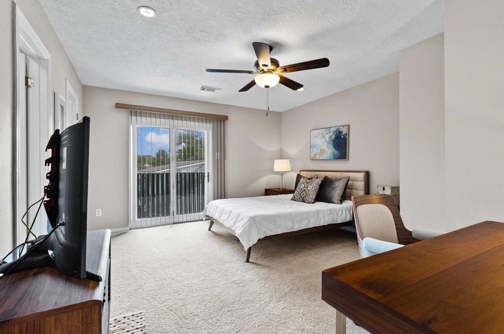 2523 Baycrest Dr, Houston TX  exterior