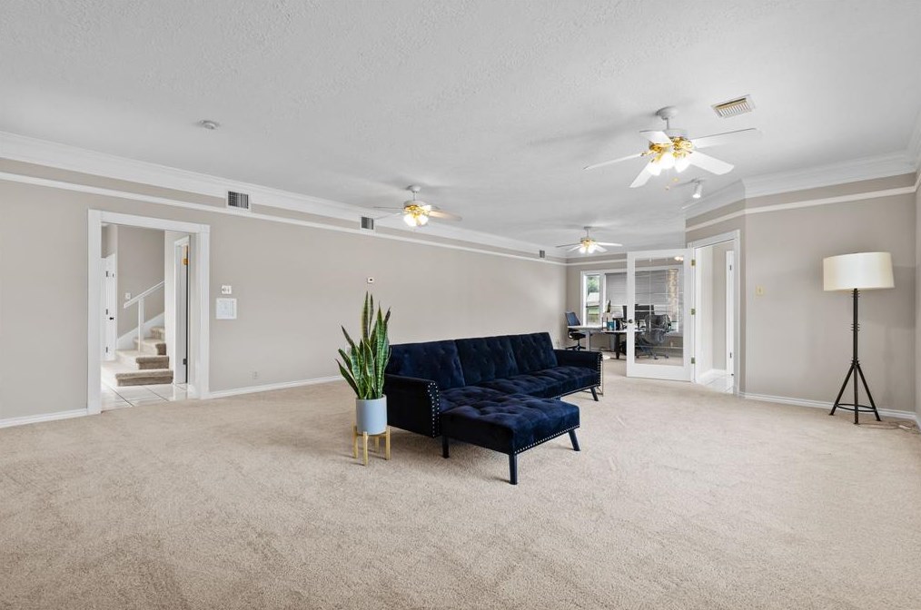 2523 Baycrest Dr, Houston TX  exterior