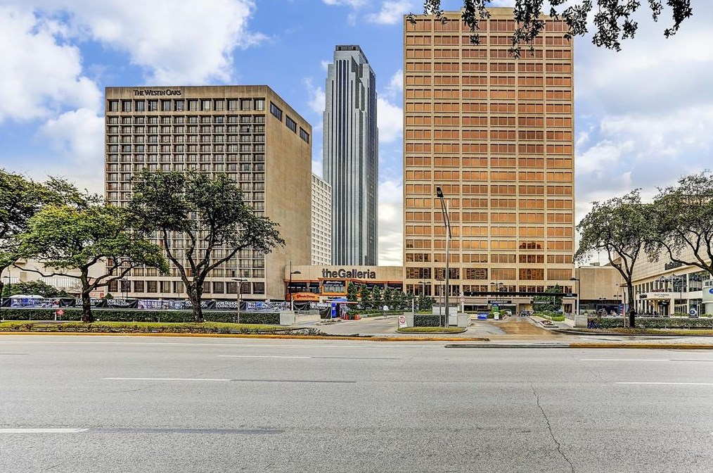 5466 Beechnut St, Houston TX  77096-1422 exterior