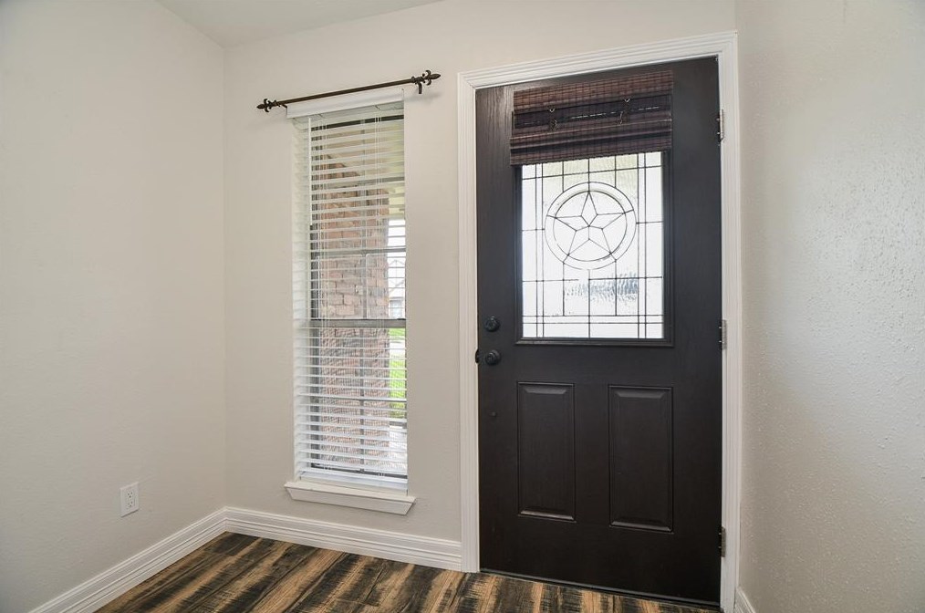 13910 Bonnercrest Dr, Houston TX  77083-6176 exterior