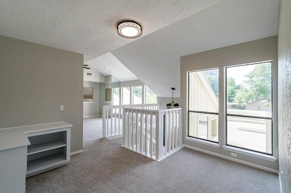 7602 Antoine Dr, Houston TX  77088-4203 exterior