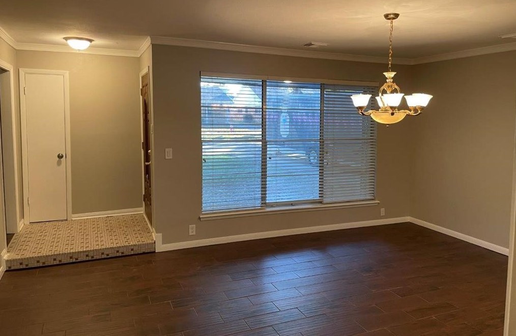 8207 Anacortes St, Houston, TX 77061