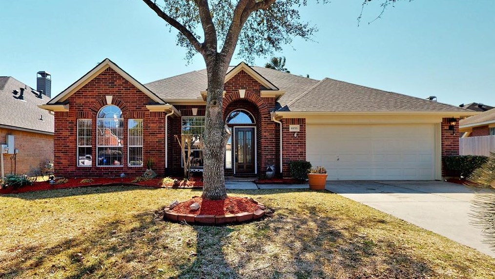6153 Exeter Rd, League City, TX 77573-6270