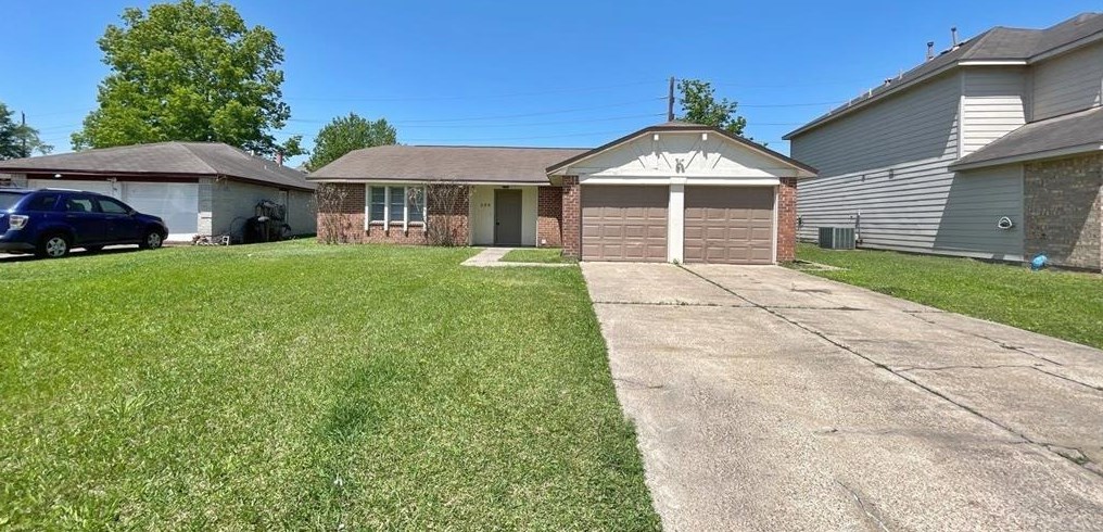 306 Aft Way, Crosby, TX 77532