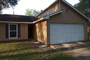 2410 Daffodil St, Highlands, TX 77562 - Photo 1