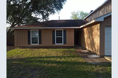 2410 Daffodil Street, Highlands, TX 77562 - Photo 2