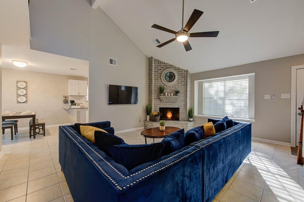 5209 Lynngate Dr, Spring TX  77373-7180 exterior