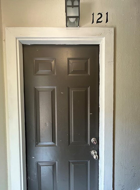 3629 N Macgregor Way #121, Houston, TX 77004