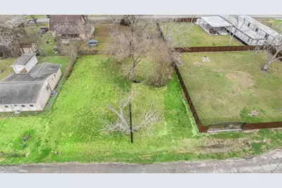 402 Bay Oaks Drive, La Porte, TX 77571 - Photo 22