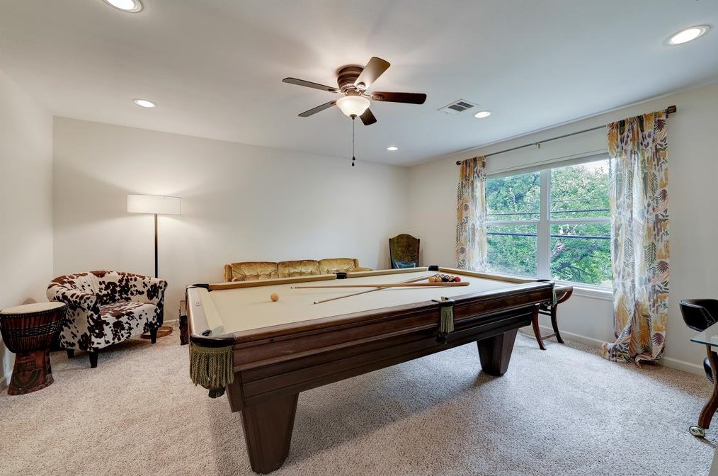 503 Blue Willow Dr, Houston TX  77042-3001 exterior