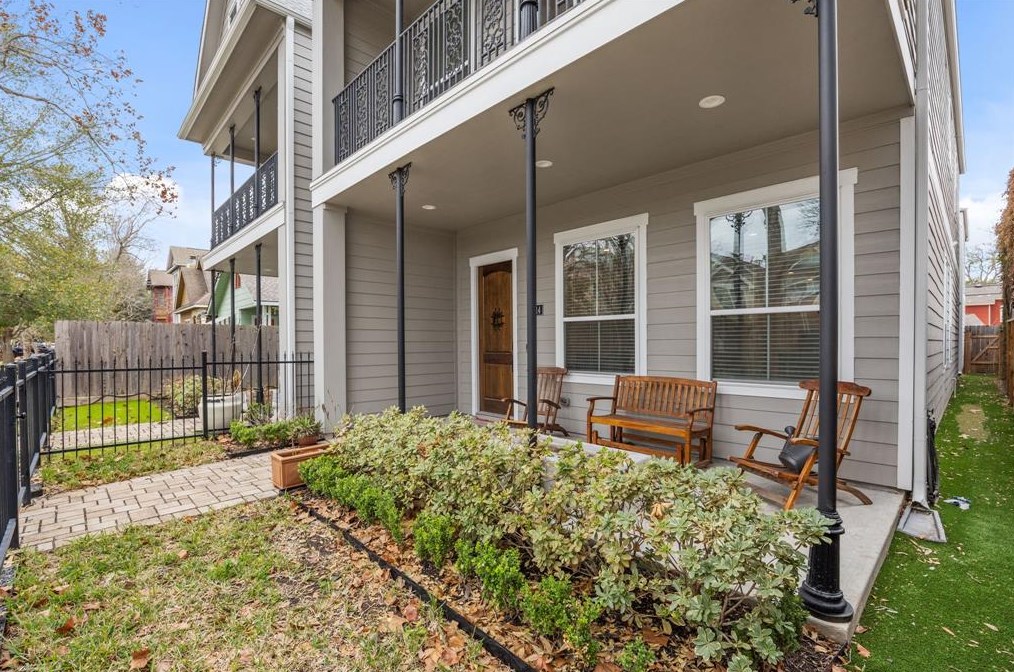 1114 Waverly St, Houston, TX 77008