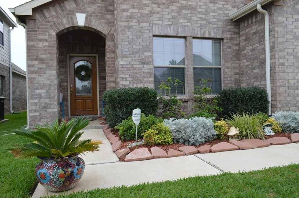 25934 Ravenside Dr, Katy, TX 77494