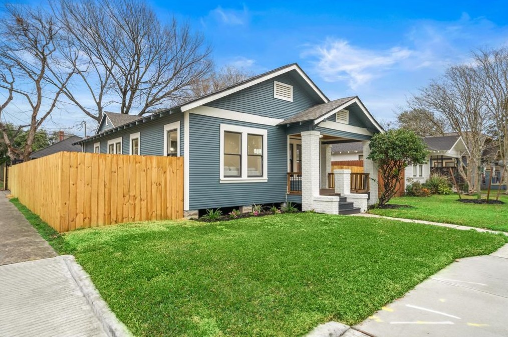 1139 Gardner St, Houston, TX 77009-5021