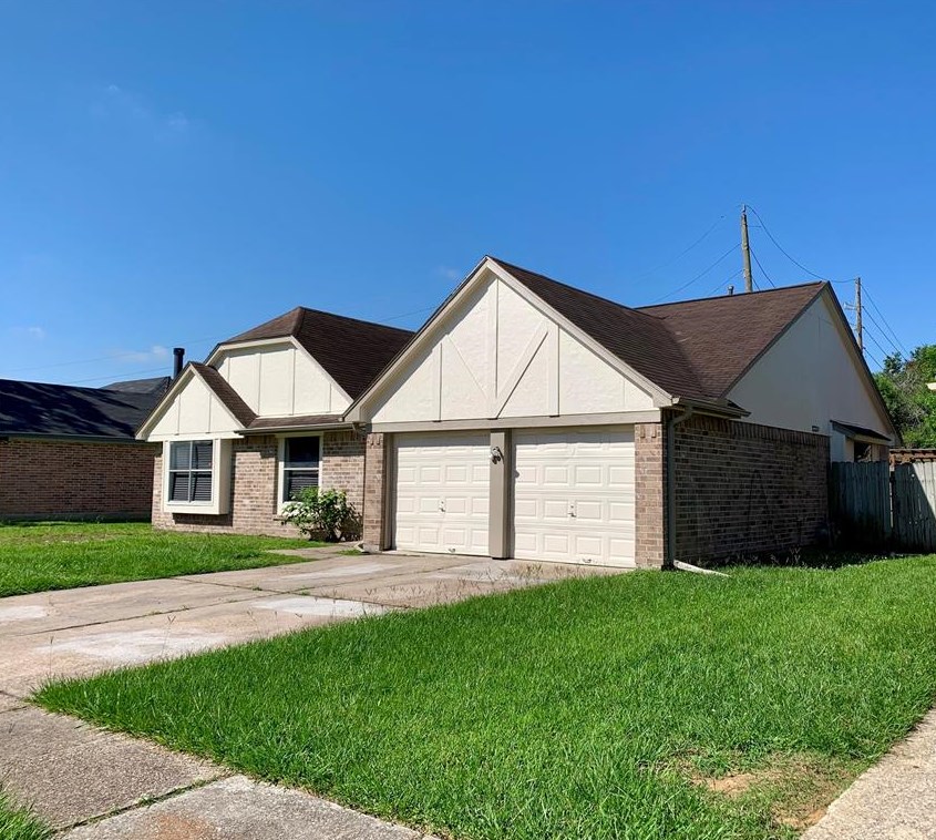 11983 Steamboat Springs Dr, Houston, TX 77067