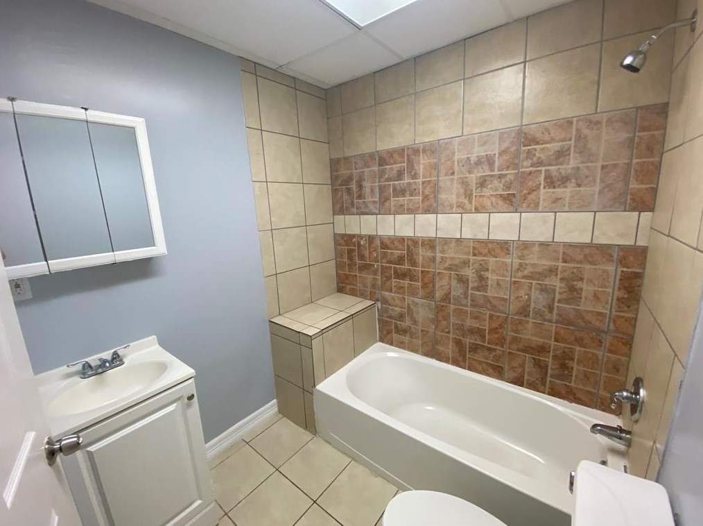 16902 Pickering Rd #c, Conroe, TX 77302