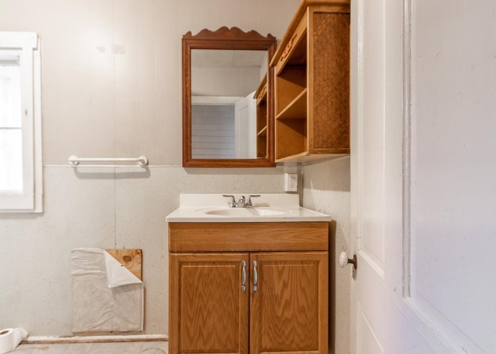 812 18 St, Galveston TX 77550-4928 exterior