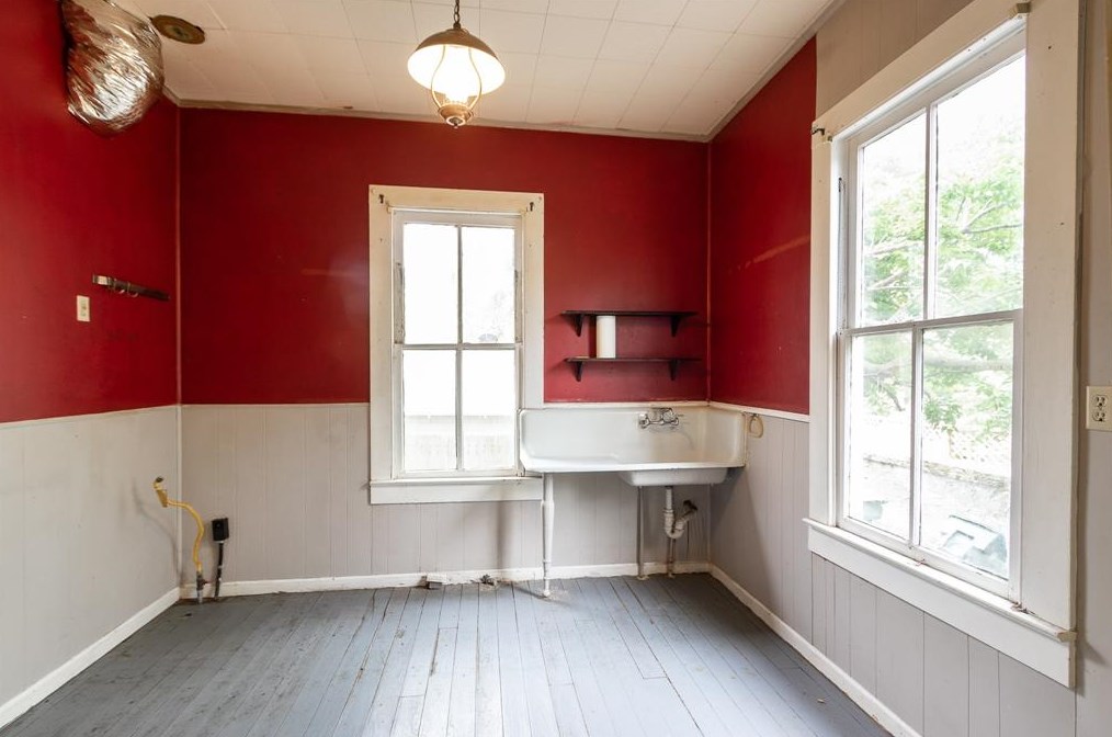 812 18 St, Galveston TX 77550-4928 exterior