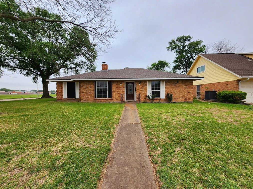 3701 Sunray Ln, Pasadena TX  77503-1839 exterior