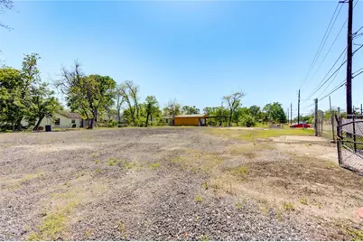 6012 Laura Koppe Road, Houston, TX 77016 - Photo 2