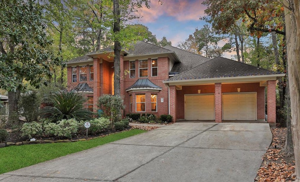 15 Larkspur Trl, Spring, TX 77382