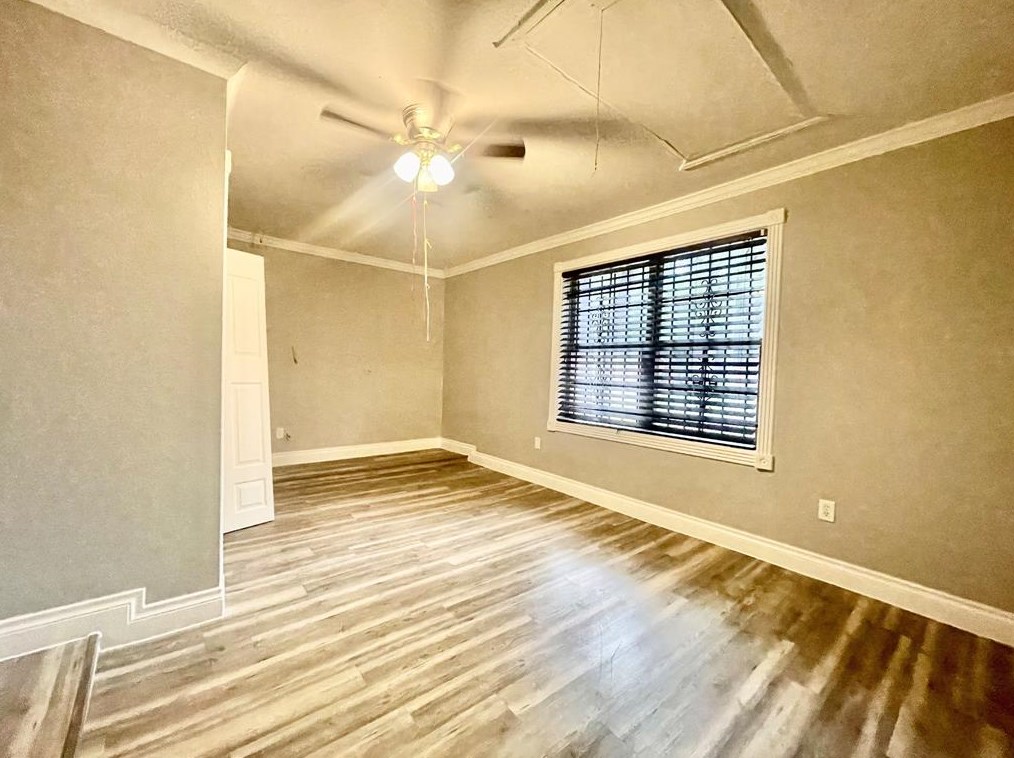 12242 Kingslake Forest Dr, Houston TX  77044-5039 exterior
