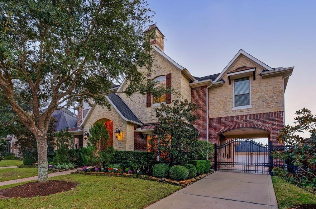 28307 Green Forest Bluff Trl, Katy, TX 77494-1474