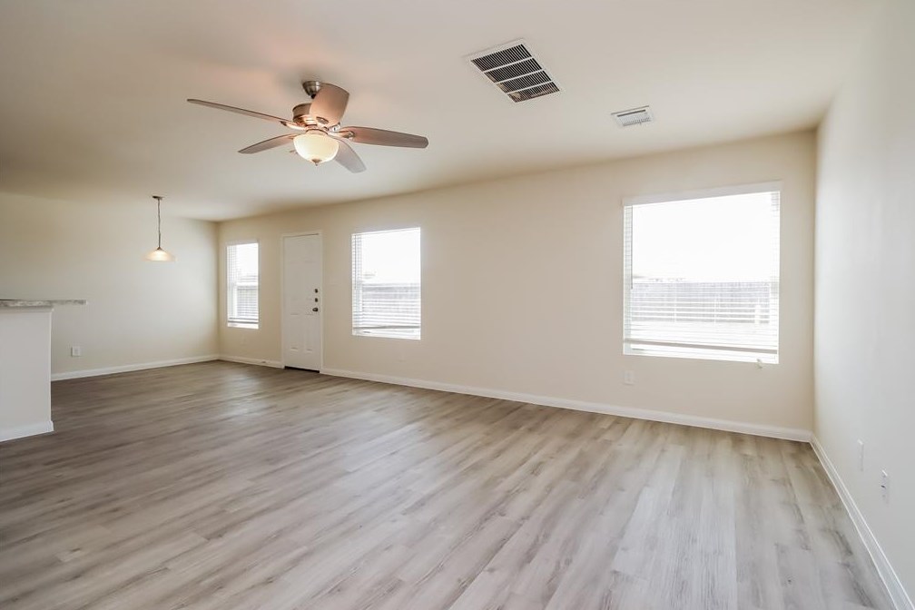 5934 Santa Bernadetta, Houston, TX 77017