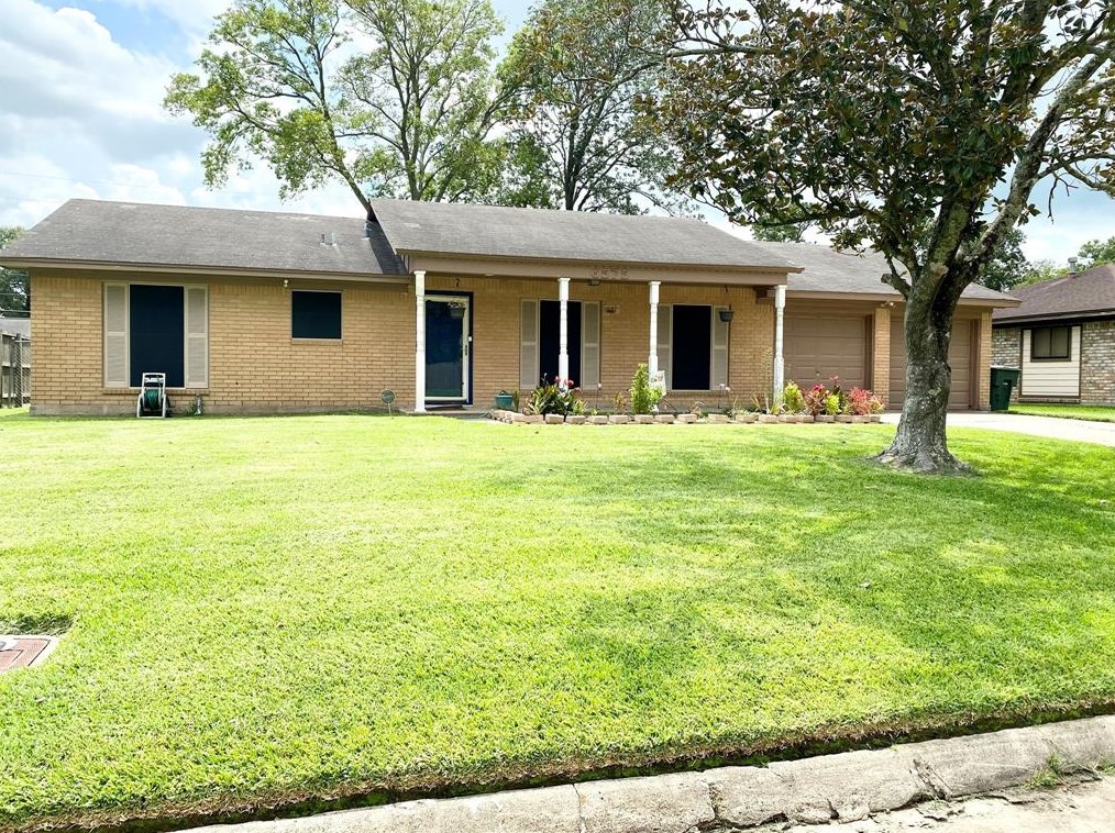 6575 Wilder Dr, Beaumont, TX 77706-4207