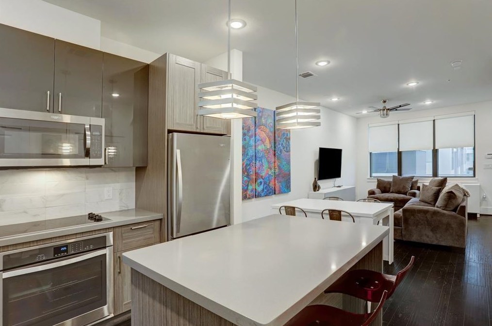 2401 Crawford St #212, Houston, TX 77004